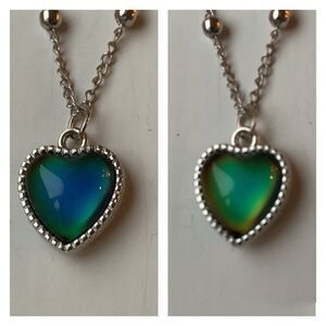 Color Changing Mood Heart Pendant -  Retro Style Necklace on Silver Tone Chain